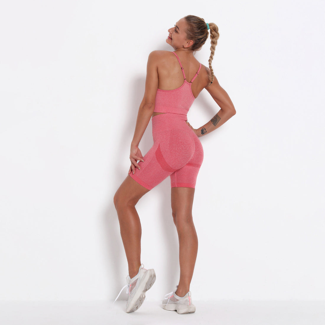 Thay  Activewear