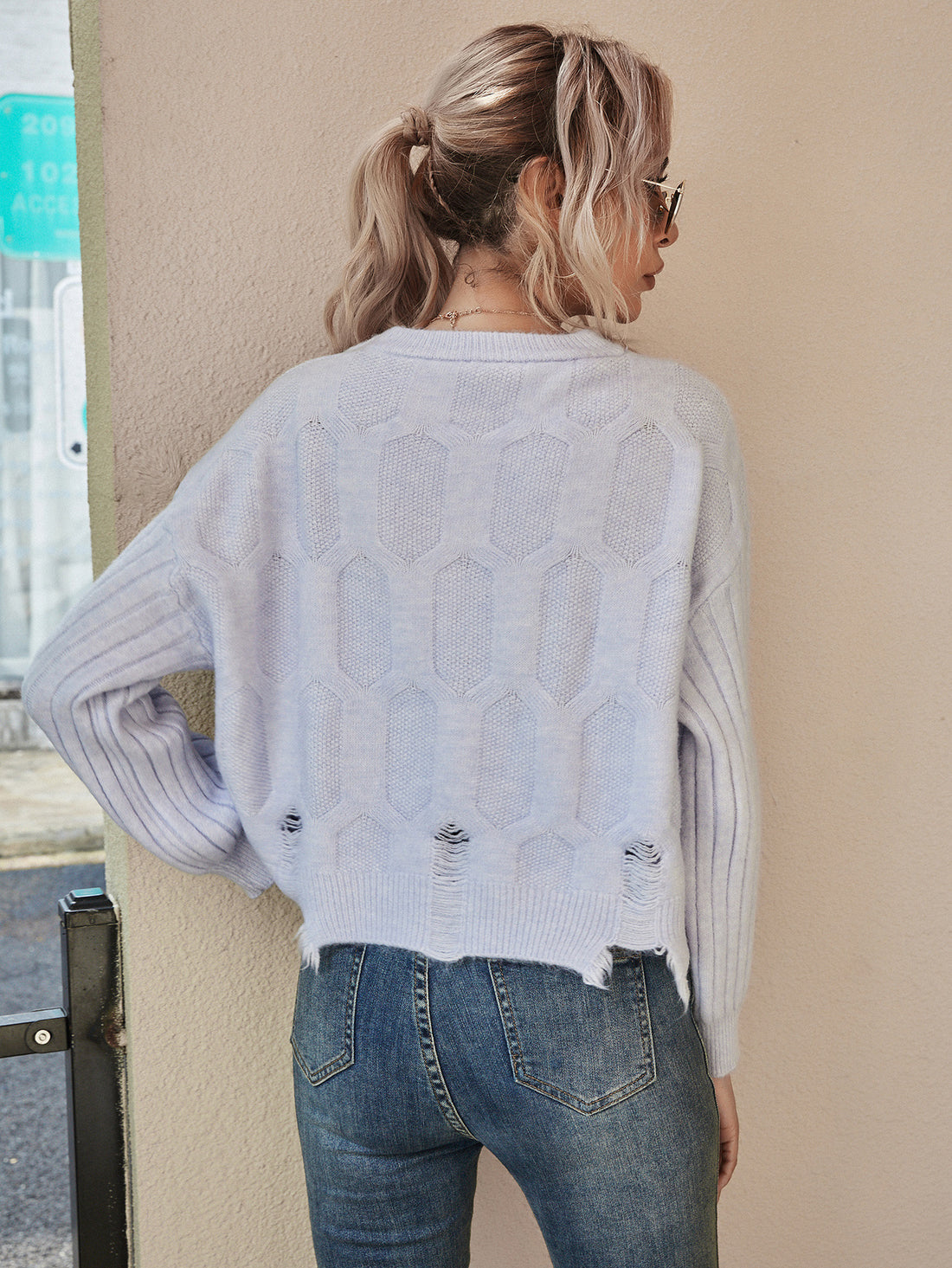 Linava Sweater